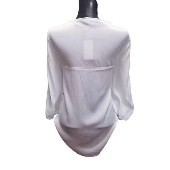 Blouse NEW! White 3/4 Sleeve Geometric Lace Detail Top - Picture 4 of 8